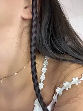 LUNAA    online show from 04.18.26