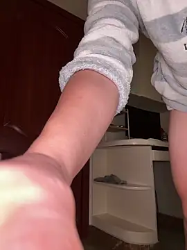 sonwmelt1 online show from 10.16.25