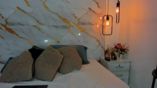 Snapshot of dakota_roussee chatting on 11.19.25 dakota roussee online show from 11.19.25