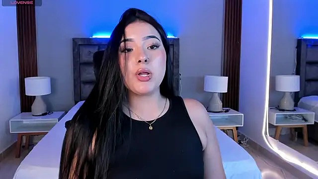 sofiacaramel online show from 10.23.25