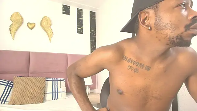 Snapshot of muller_asher chatting on 11.12.25 muller asher online show from 11.12.25