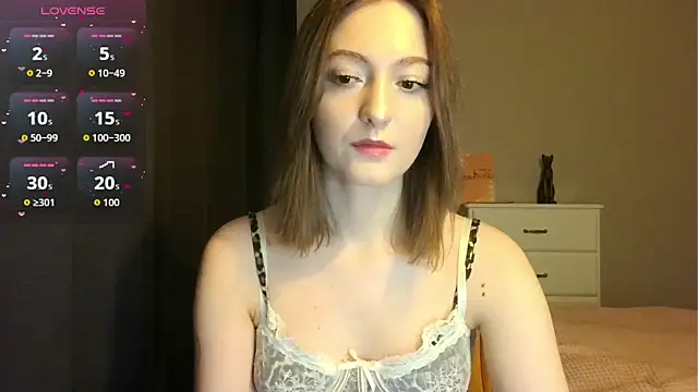 white liillyy online show from 03.18.26