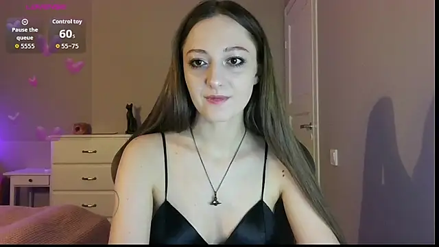 white liillyy online show from 07.12.26