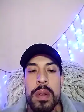 Snapshot of Gato33311 chatting on 03.21.26 Gato33311 online show from 03.21.26