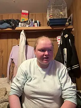 Snapshot of KadiSparkle chatting on 01.06.26 KadiSparkle online show from 01.06.26