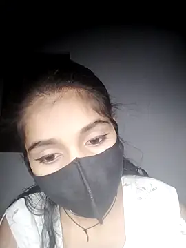 Snapshot of Sexey-Puja chatting on 11.17.25 Sexey-Puja online show from 11.17.25