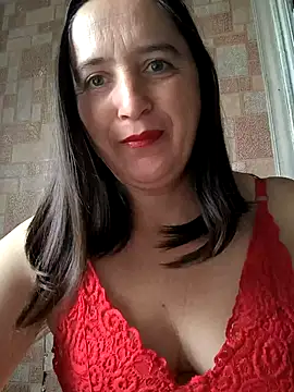 Snapshot of EvelinCutex chatting on 10.08.25 EvelinCutex online show from 10.08.25