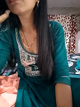 Paakhi-Singh online show from 04.24.26