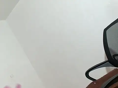 Snapshot of hugecockbabe chatting on 03.11.26 hugecockbabe online show from 03.11.26