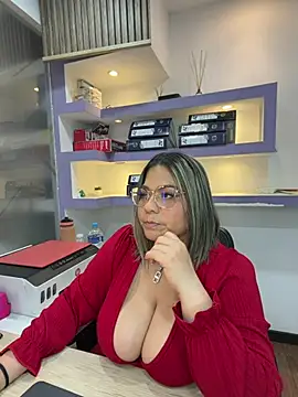 isabella horney  online show from 05.31.26