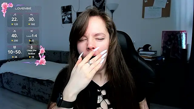 Snapshot of cute_little_ass chatting on 03.07.26 cute little ass online show from 03.07.26