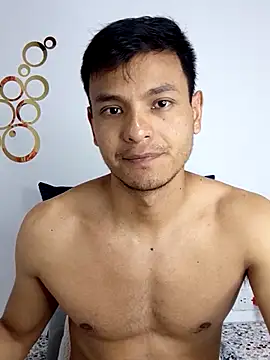 Snapshot of Valois2025 chatting on 11.07.25 Valois2025 online show from 11.07.25