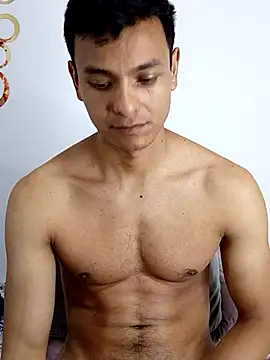 Snapshot of Valois2025 chatting on 11.11.25 Valois2025 online show from 11.11.25