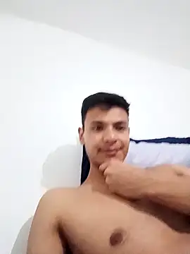 Snapshot of Valois2025 chatting on 03.24.26 Valois2025 online show from 03.24.26