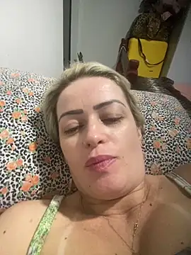 Snapshot of Alerquinasc chatting on 12.03.25 Alerquinasc online show from 12.03.25