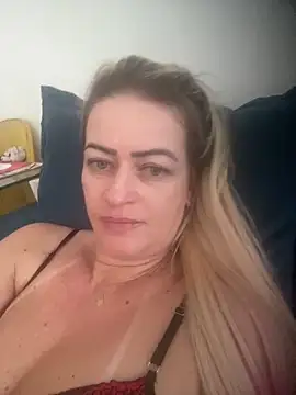 Snapshot of Alerquinasc chatting on 02.06.26 Alerquinasc online show from 02.06.26