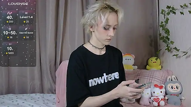 Snapshot of NextVibe_ chatting on 11.25.25 NextVibe online show from 11.25.25