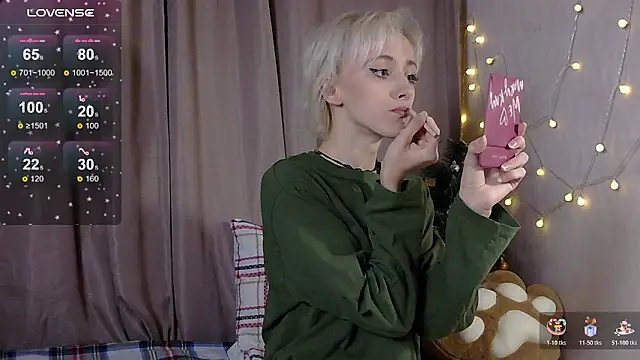 Snapshot of NextVibe_ chatting on 12.22.25 NextVibe online show from 12.22.25