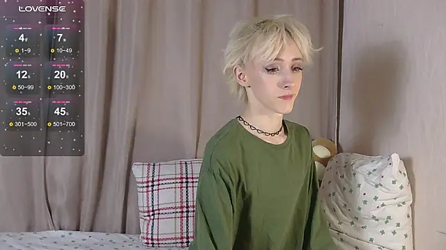 Snapshot of NextVibe_ chatting on 02.11.26 NextVibe online show from 02.11.26