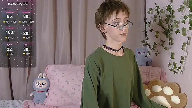 Snapshot of NextVibe_ chatting on 04.03.26 NextVibe online show from 04.03.26