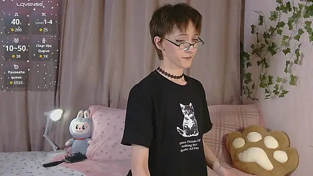 Snapshot of NextVibe_ chatting on 04.16.26 NextVibe online show from 04.16.26