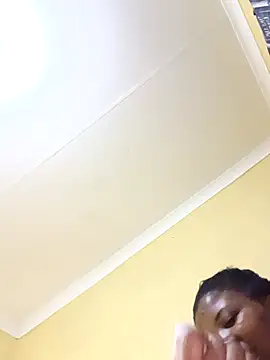 Snapshot of Prettyboobiesx chatting on 10.03.25 Prettyboobiesx online show from 10.03.25