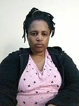 Snapshot of Prettyboobiesx chatting on 11.06.25 Prettyboobiesx online show from 11.06.25