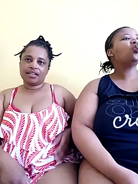 Snapshot of Prettyboobiesx chatting on 12.03.25 Prettyboobiesx online show from 12.03.25