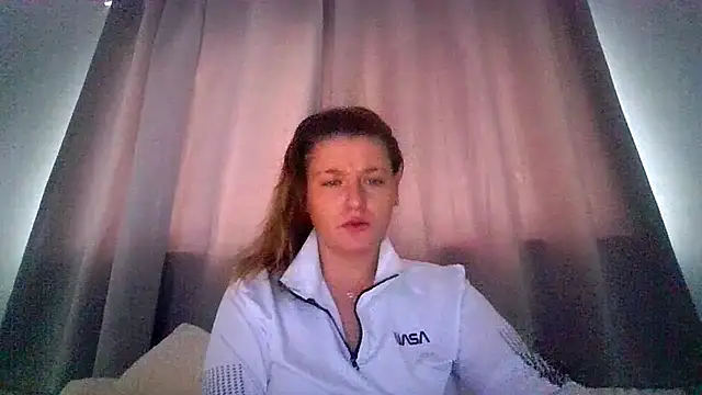 Snapshot of RUBY-ROSE-SWINGS chatting on 10.29.25 RUBY-ROSE-SWINGS online show from 10.29.25