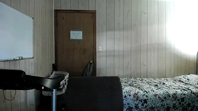 NaturalBeautyQueen online show from 09.28.25