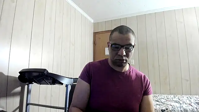 Snapshot of NaturalBeautyQueen chatting on 06.26.26 NaturalBeautyQueen online show from 06.26.26