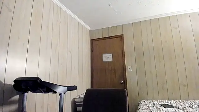 Snapshot of NaturalBeautyQueen chatting on 07.21.26 NaturalBeautyQueen online show from 07.21.26