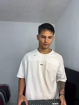 Alex mojica online show from 02.10.26