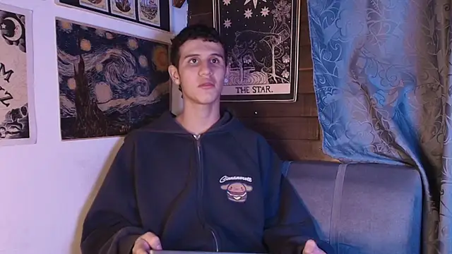 Snapshot of _realwav chatting on 09.21.25 realwav online show from 09.21.25