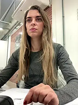 Snapshot of SweetGraciosa chatting on 10.02.25 SweetGraciosa online show from 10.02.25