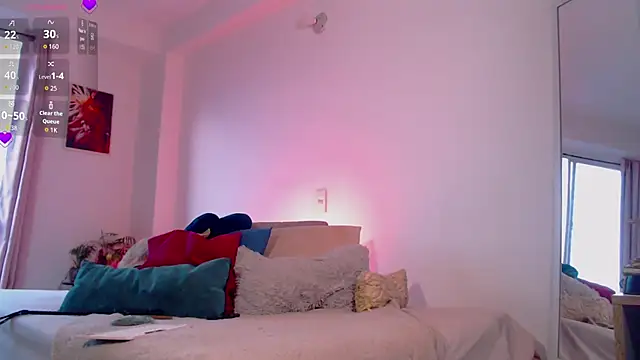 Theevae online show from 12.18.25