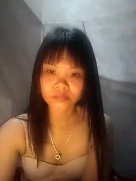 LinhNa999 online show from 12.19.25