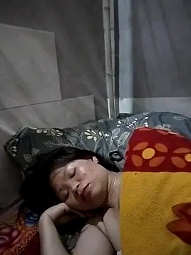 LinhNa999 online show from 02.13.26