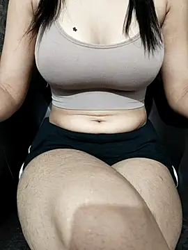 Snapshot of Your_Rubina chatting on 10.06.25 Your Rubina online show from 10.06.25