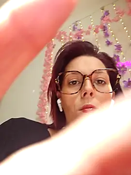 Mila Luciphya online show from 03.31.26