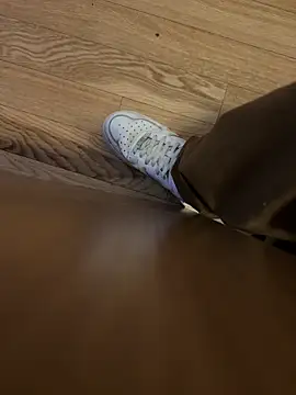 Manu97k online show from 10.04.25