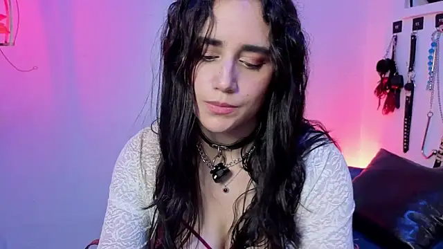 elowen halley1 online show from 03.13.26