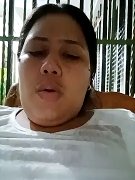 Snapshot of hera_and_kratos chatting on 10.19.25 hera and kratos online show from 10.19.25