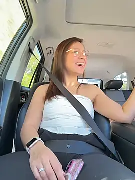 Mrs MrLove online show from 01.05.26