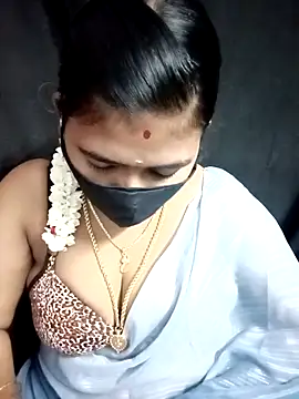 Snapshot of Tamil_Lotus chatting on 09.24.25 Tamil Lotus online show from 09.24.25