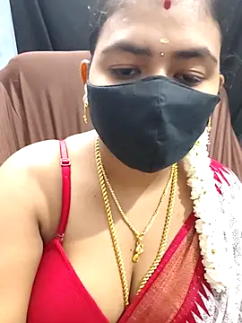 Snapshot of Tamil_Lotus chatting on 11.11.25 Tamil Lotus online show from 11.11.25