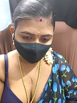 Snapshot of Tamil_Lotus chatting on 12.15.25 Tamil Lotus online show from 12.15.25