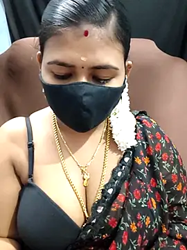 Snapshot of Tamil_Lotus chatting on 12.18.25 Tamil Lotus online show from 12.18.25