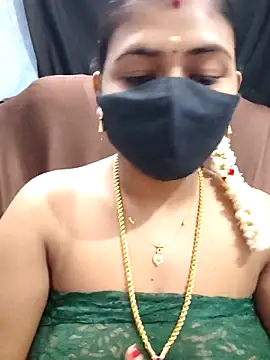 Snapshot of Tamil_Lotus chatting on 12.20.25 Tamil Lotus online show from 12.20.25