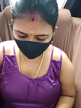 Snapshot of Tamil_Lotus chatting on 12.23.25 Tamil Lotus online show from 12.23.25